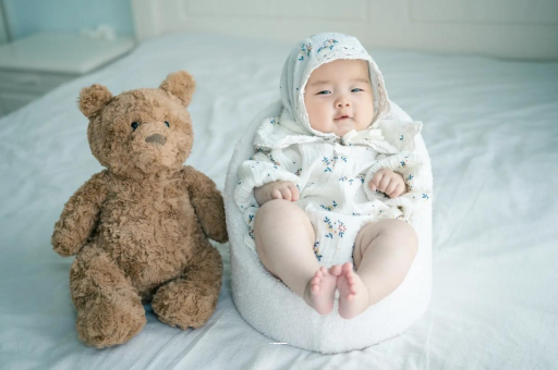 代怀生子好找吗宝宝吐奶是什么原因